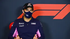 F1 Lewis Hamilton Dons Endsars T Shirt Ahead Of Portuguese Grand Prix Eurosport