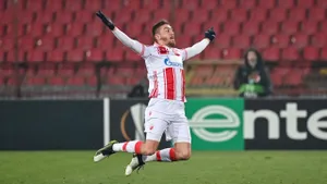 Christian Eriksen S Last Gasp Winner Settles Feisty Milan Derby As Zlatan Ibrahimovic Sent Off Eurosport