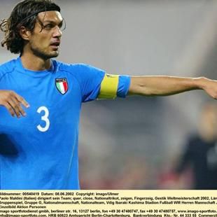 Maldini eyes Italy bow - Eurosport