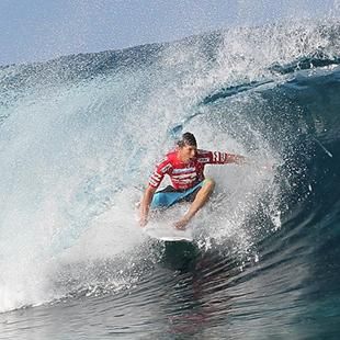 Champion surfer found dead - Eurosport
