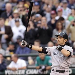 Ichiro Suzuki is a hit in his Yankees debut after shocking trade