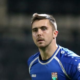 Goalkeeper Jamie Stephens signs new deal at Barnet - Eurosport