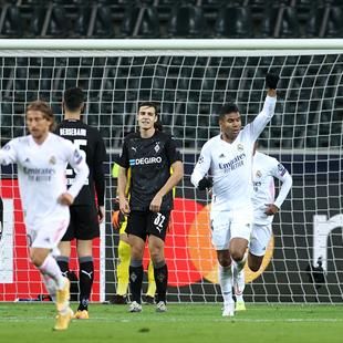 Karim Benzema and Casemiro strike late to rescue point for Real Madrid Eurosport