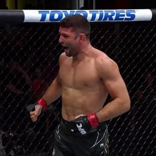 UFC Vegas 57 | Thiago Moises wint via Rear Naked Choke submission