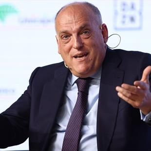 Duro dardo de Tebas a la Premier: "La mayoría de sus clubes están