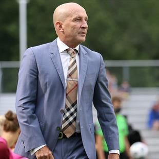 Seksualny skandal w lidze NWSL. Trener Paul Riley zwolniony. Wstrzymano
