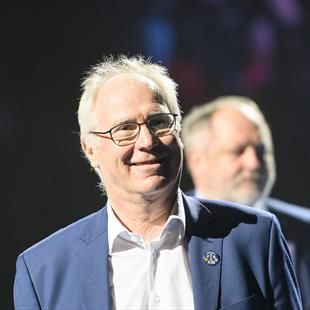 Schwenker: Gislason soll bis zur Heim-WM 2027 bleiben - Eurosport