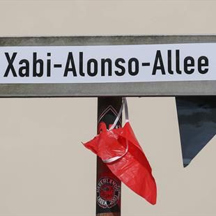 Bayer 04 Leverkusen ist deutscher Meister: Stadt Leverkusen will Straße ...