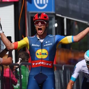 Giro d'Italia 2024: Jonathan Milan ist in Andora der Schnellste der ...