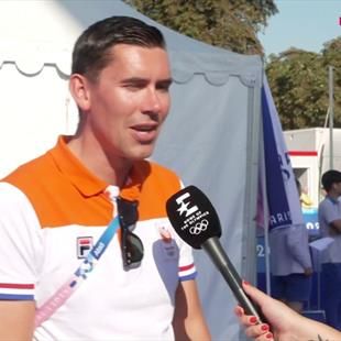 Paris 2024 | Coach Thijs Hagestein vecht tegen de tranen na goud voor Van Rouwendaal – “Waanzinnig”