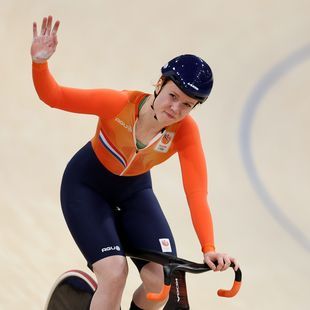 Paris 2024 | Hetty van de Wouw ziet olympisch sprookje in zilver eindigen - Ellesse Andrews wint