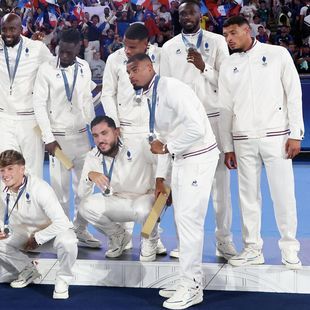 Olympics 2024 - | Football: Hard rule: French goalkeeper Théo De Percin is ...