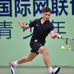 Eerste ATP-toernooi voor Mees Röttgering (17) in Rotterdam - 