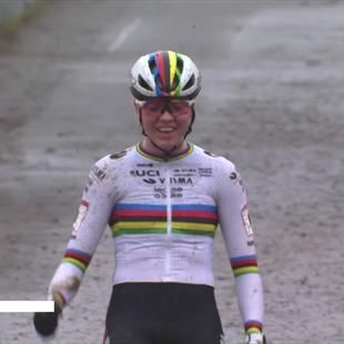 Fem van Empel bekroont rentree in veld met overtuigende zege in Gavere