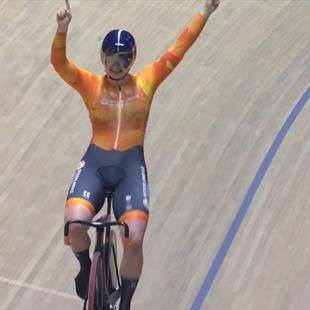 Steffie van der Peet pakt Europese titel Keirin, Hetty van de Wouw brons