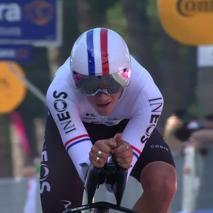 Giro 2025 - Joshua Tarling (INEOS Grenadiers) s'offre son premier CLM ...