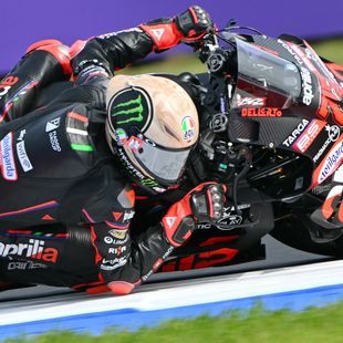 Márquez se va al suelo en la Sprint de Misano y Bezzecchi aprovecha el ...