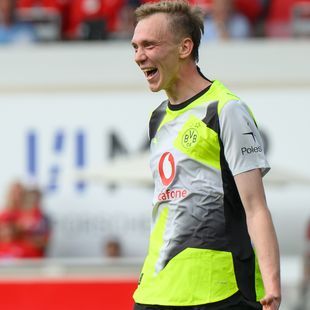 Borussia Dortmund - | Maximilian Beier's championship announcement ...