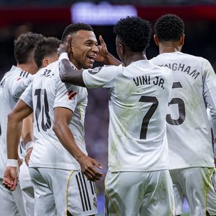 Real Madrid ringt den FC Barcelona im Clásico nieder - und baut ...