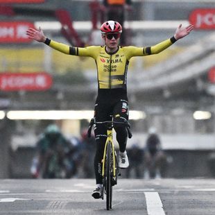 Jonas Vingegaard wins the Saitama Criterium in Japan ahead of Jonathan ...