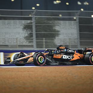 Formula 1 Qatar GP: Oscar Piastri snatches pole position from Lando Norris ...