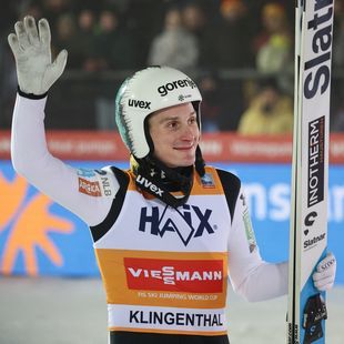 Skispringen in Klingenthal: Podestserie von Philipp Raimund reißt - Domen ...
