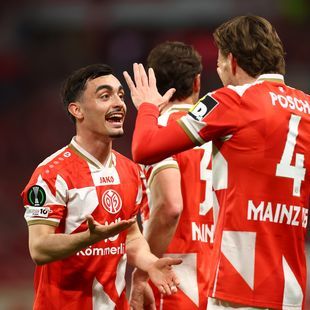 Mainz 05 opens the door wide to the semi-finals with a win against Racing ...