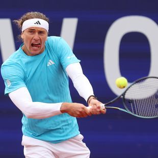 ATP München: Alexander Zverev muss gegen Miomir Kecmanovic Schwerstarbeit ...