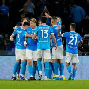 Il Napoli blinda la Champions: Cremonese dominata e travolta 4-0
