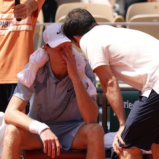 French Open: Jannik Sinner verliert sensationell in Runde zwei - ...
