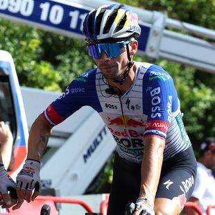 Vuelta 2026: Primoz Roglic and Red Bull sporting director Sven ...
