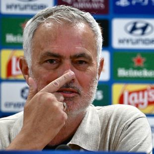 Champions League 2026-2027 | Mourinho vuelve a señalar al arbitraje ...