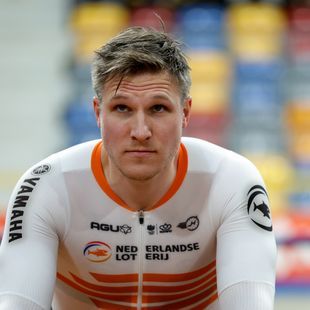 Enorme domper voor TeamNL bij WK baanwielrennen - Jeffrey Hoogland vroeg uitgeschakeld bij de keirin