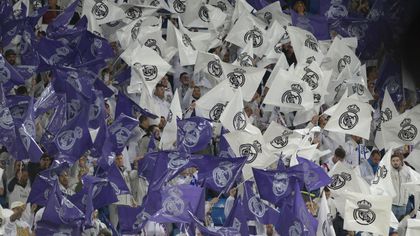 El cántico racista de algunos aficionados del Madrid antes del partido en Mánchester
