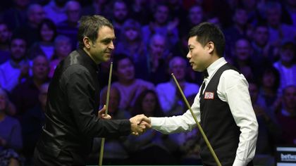 Who does O'Sullivan face in last 16 of Six Red World Championship?
