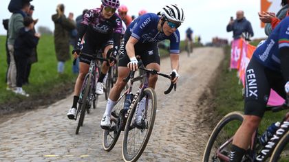 Parijs-Roubaix | Sanne Cant weer thuis na zware valpartij, onduidelijk wanneer ze rentree maakt