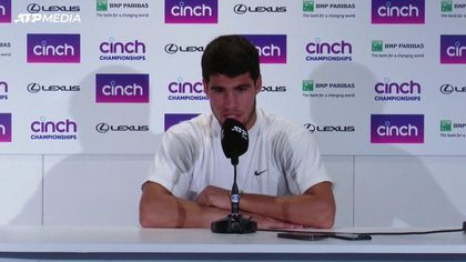 Alcaraz admite el favoritismo de Djokovic en hierba: "Tengo menos posibilidades"