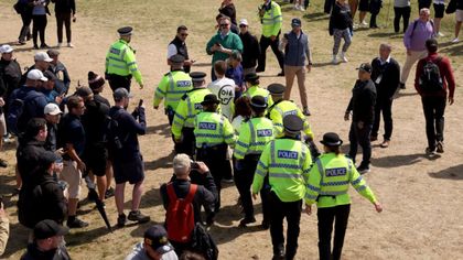 Klimaaktivister slo til i The Open – politiet grep inn