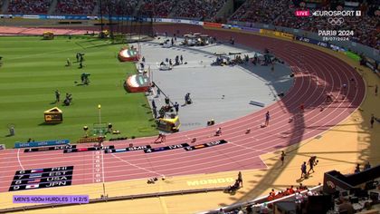 Moment hilar la Mondialul de atletism! Un sportiv a căzut imediat după start, la 400 m garduri