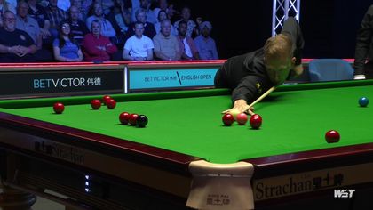 'This is becoming a chronic problem' - Trump suffers THIRD big miscue in English Open final