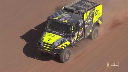 Holendrzy najszybsi na 10. etapie Dakaru w ciężarówkach