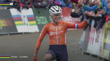 Fem van Empel și-a apărat titlul la ciclocross! Podium 100% olandez la Mondiale