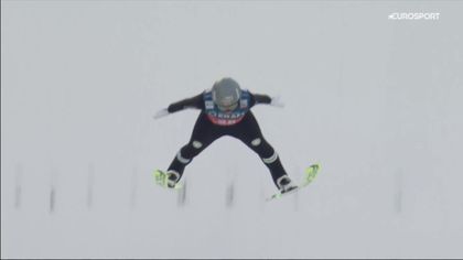 Skok Lund z czwartkowego konkursu skoków do kombinacji norweskiej