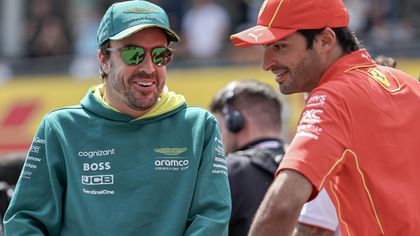 Alonso contesta a la calificación de "maniobra optimista" de Sainz: "Él no se abrió"