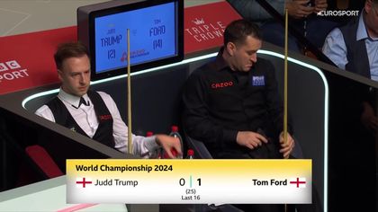 WK Snooker | Tom Ford pakt met briljant spel op kleuren eerste frame tegen Judd Trump