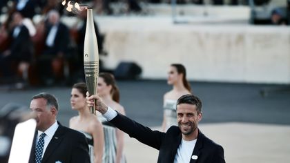La llama olímpica deja Grecia y pone rumbo a Francia a menos de 100 días de los Juegos 
