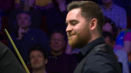 'Would you believe it?' - 'Important moment' as Jones pots cue ball after sinking pink