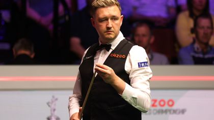 Wilson blitzes Jones by taking seven frames in first session of World Championship final