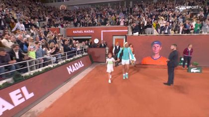 Nadal walks out to 'unbelievable' ovation from fans for French Open clash with Zverev