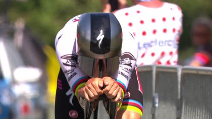 ‘Wow!’ – Evenepoel returns to winning ways with TT triumph on Stage 4